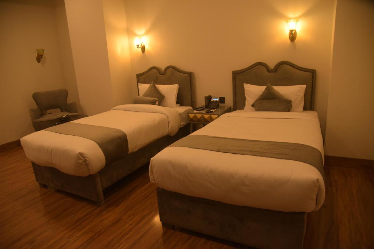 The Rich Hotel & Apartments Lahaur Zewnętrze zdjęcie