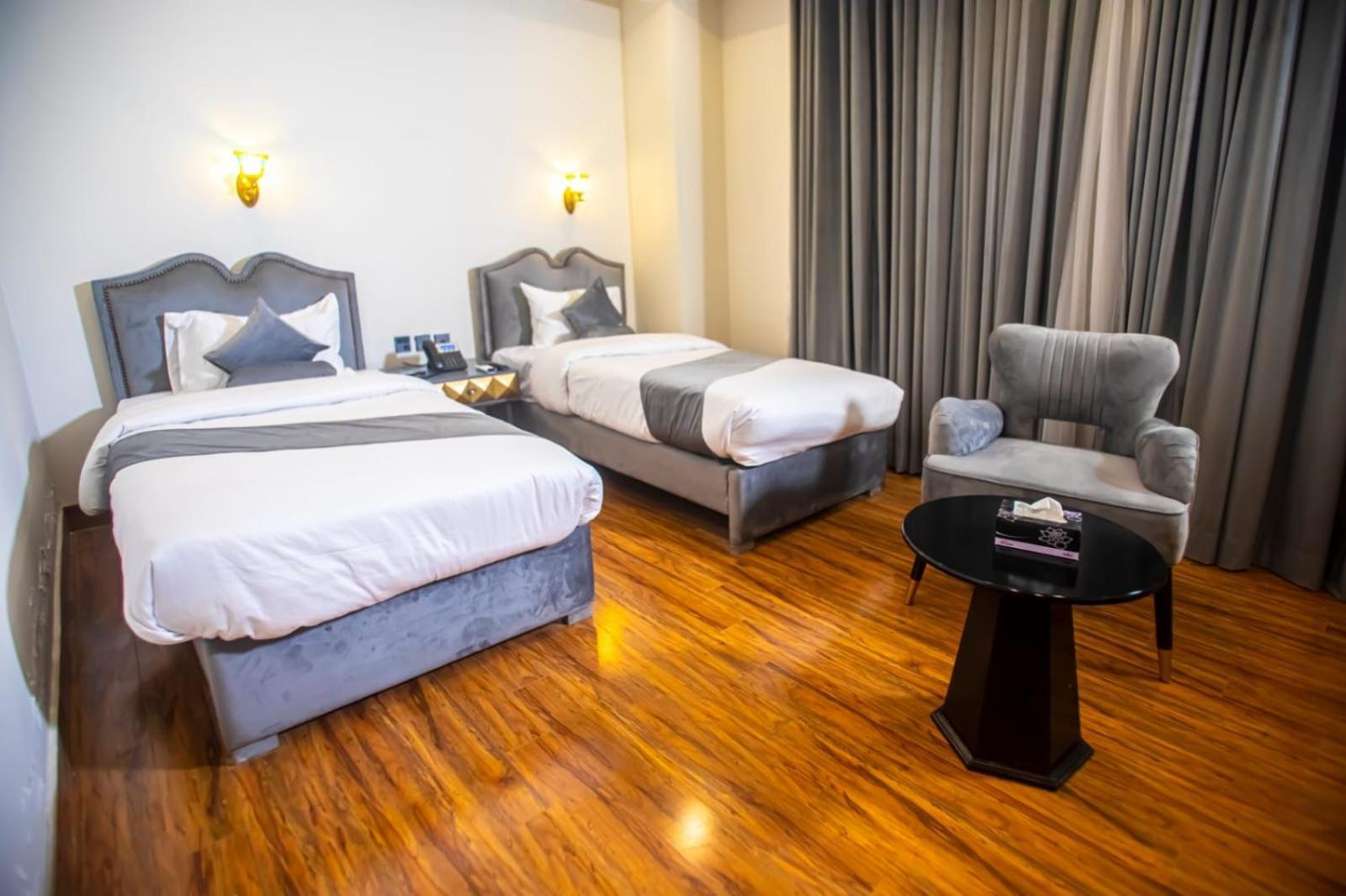 The Rich Hotel & Apartments Lahaur Zewnętrze zdjęcie