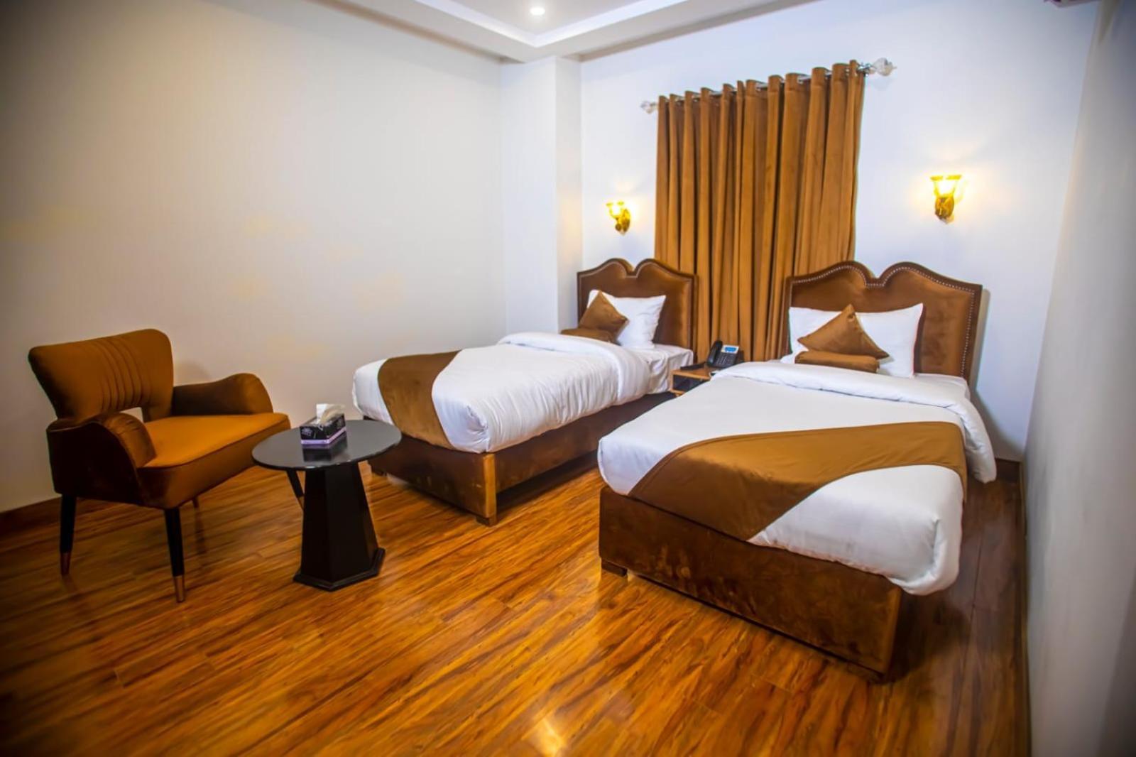 The Rich Hotel & Apartments Lahaur Zewnętrze zdjęcie