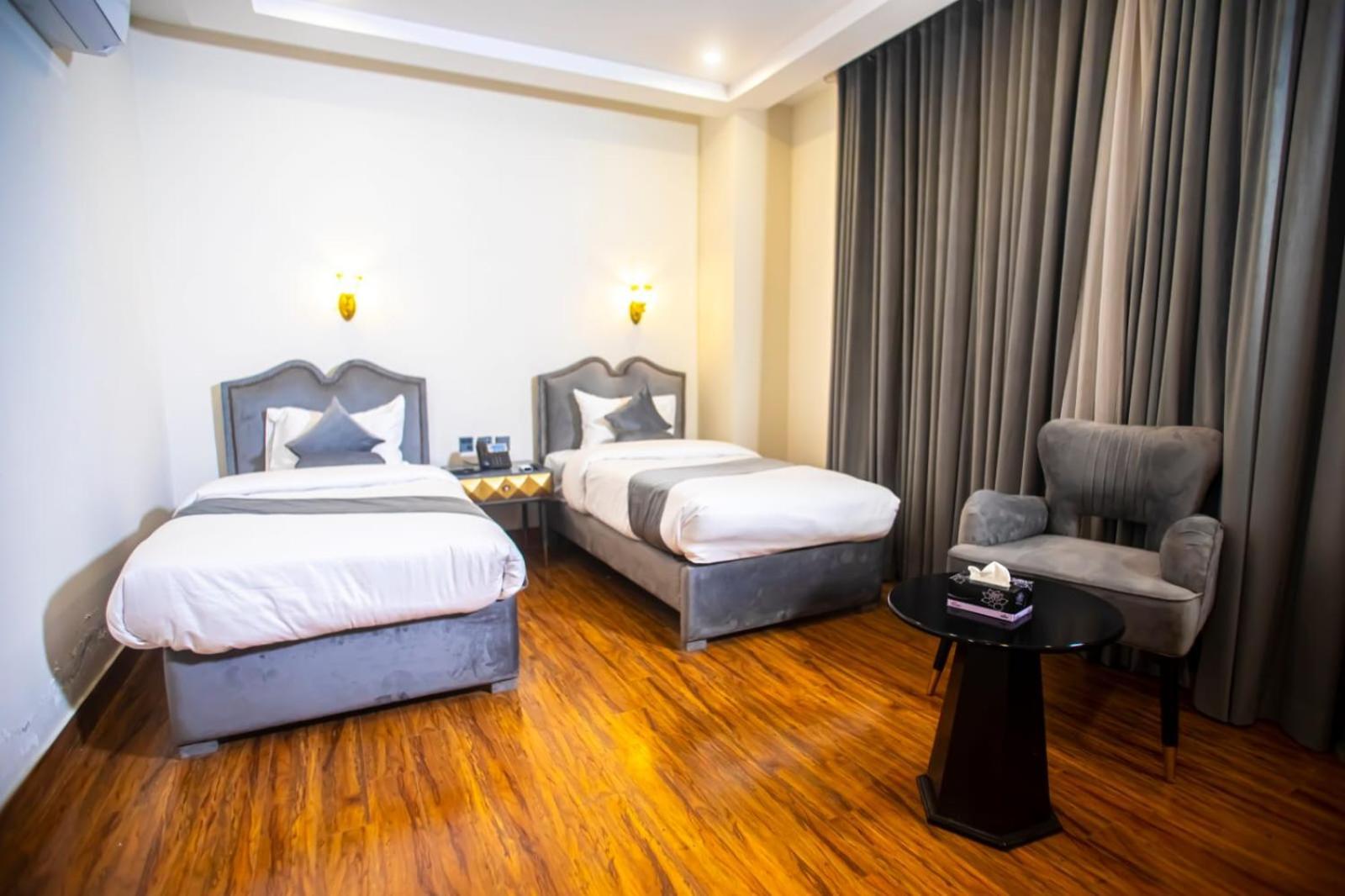 The Rich Hotel & Apartments Lahaur Zewnętrze zdjęcie