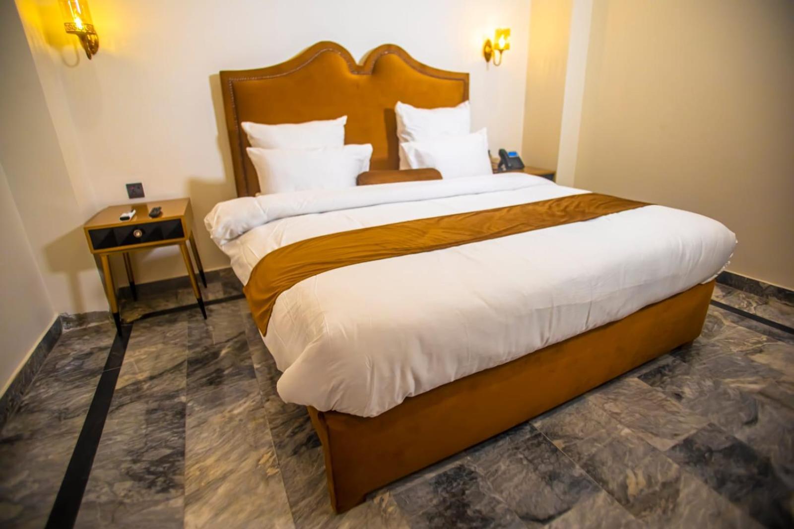 The Rich Hotel & Apartments Lahaur Zewnętrze zdjęcie