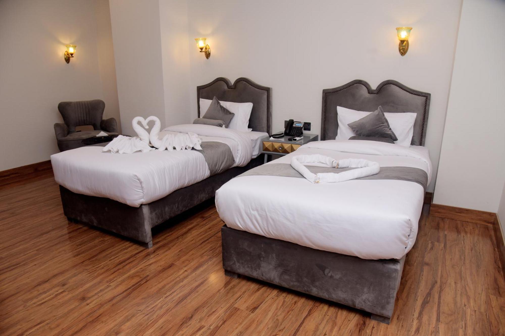 The Rich Hotel & Apartments Lahaur Zewnętrze zdjęcie