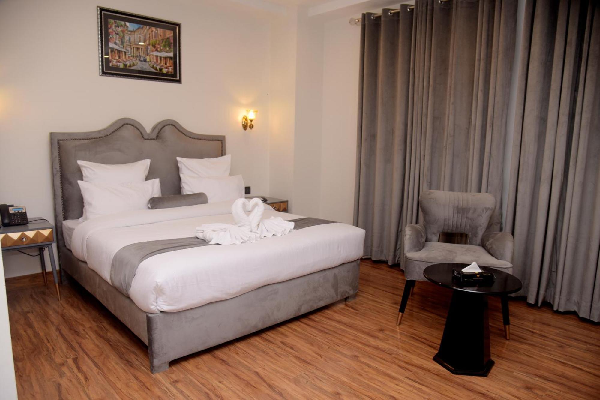 The Rich Hotel & Apartments Lahaur Zewnętrze zdjęcie